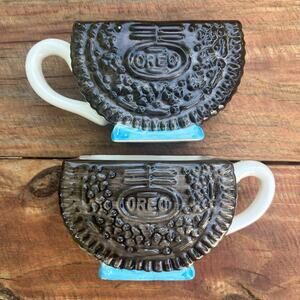 Vintage Oreo Dunk Mug Cups Set of 2 Nabisco Classics Collection Cookies & Milk